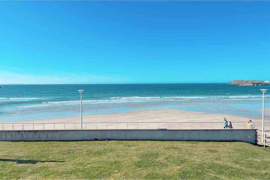 Luxurious Beach Front Apartment In Portrush Bagian luar foto