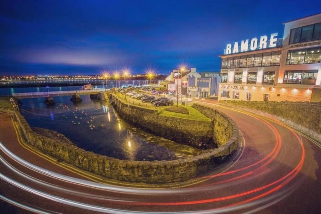 Luxurious Beach Front Apartment In Portrush Bagian luar foto